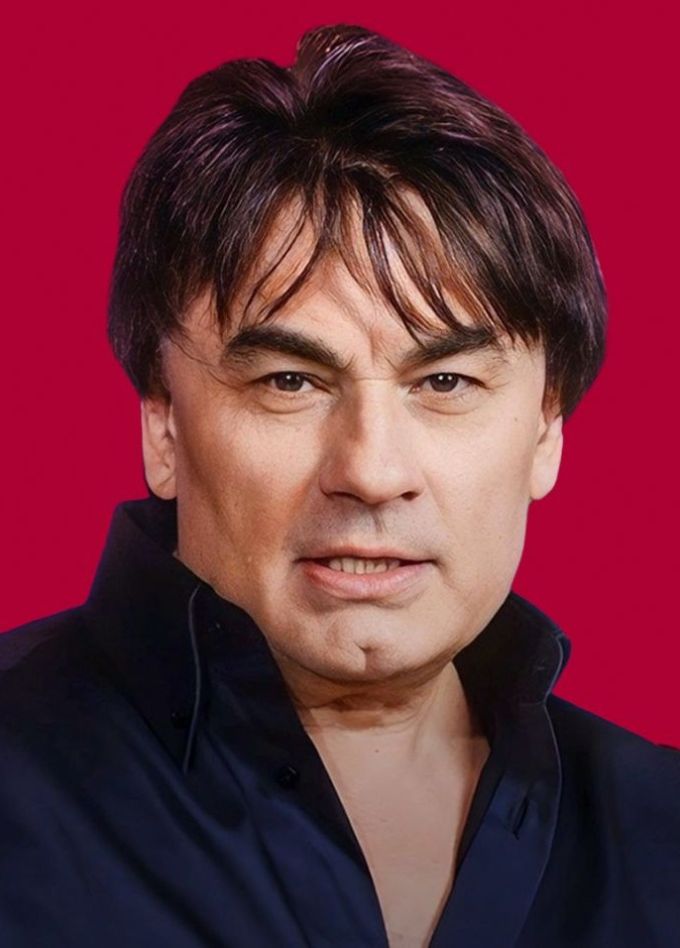 Александр Серов