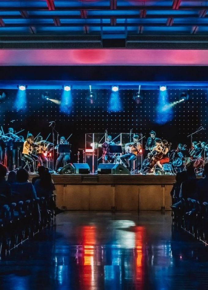Hard Rock Orchestra. Хиты группы «Queen»