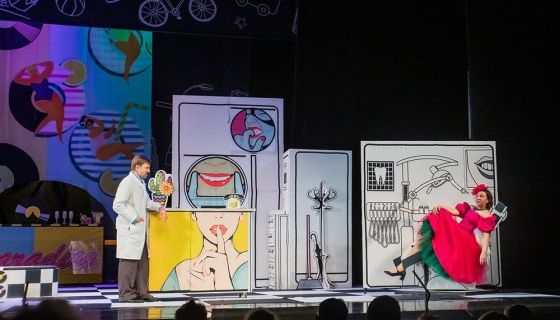 Спектакль «Неслужебный роман»