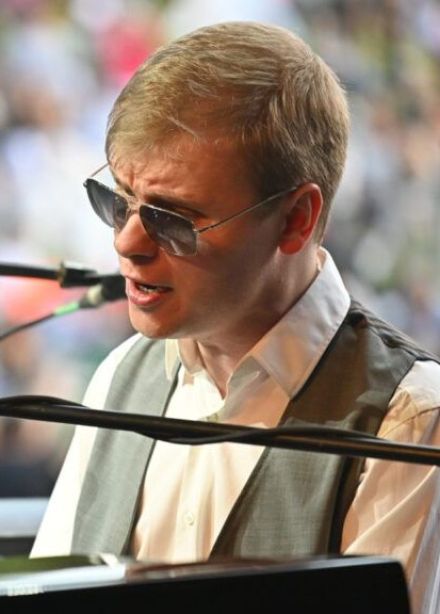 Трио Олега Аккуратова и Антон Чекуров и его квинтет