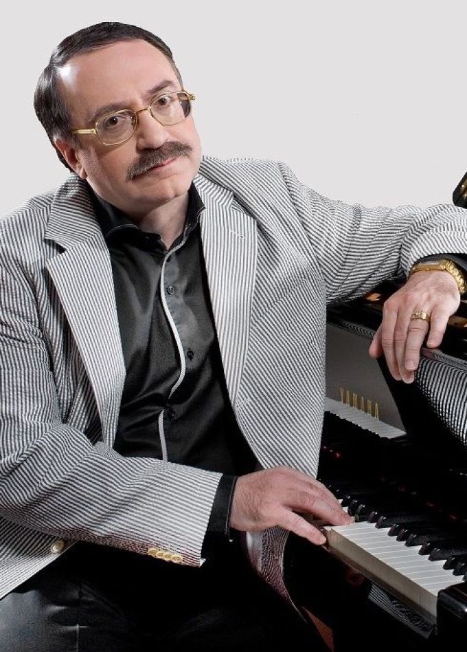 Даниил Крамер