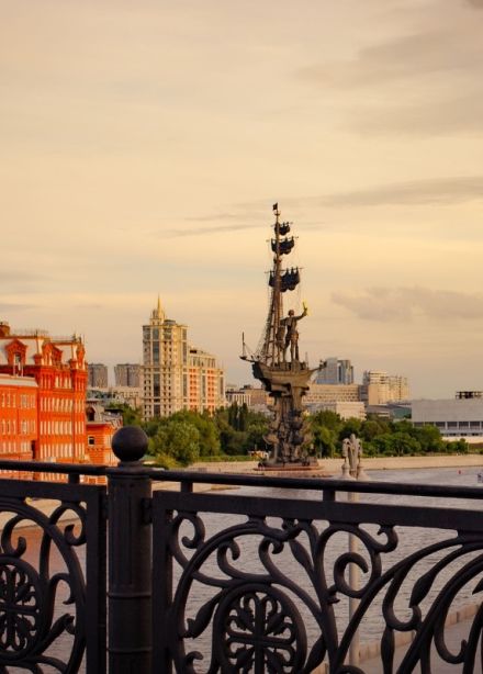 Легенды и мистика спящего города