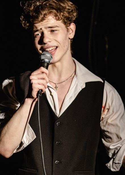 Есенин. Дорога из разбитых сердец