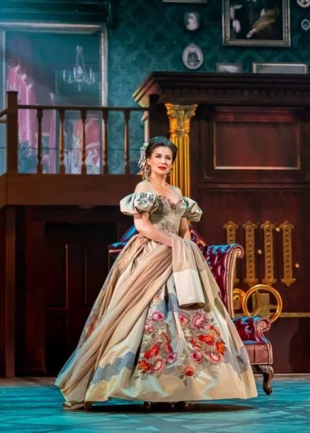 Мюзикл «Доходное место»