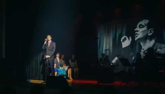 Спектакль «На Марсе будут яблони цвести»