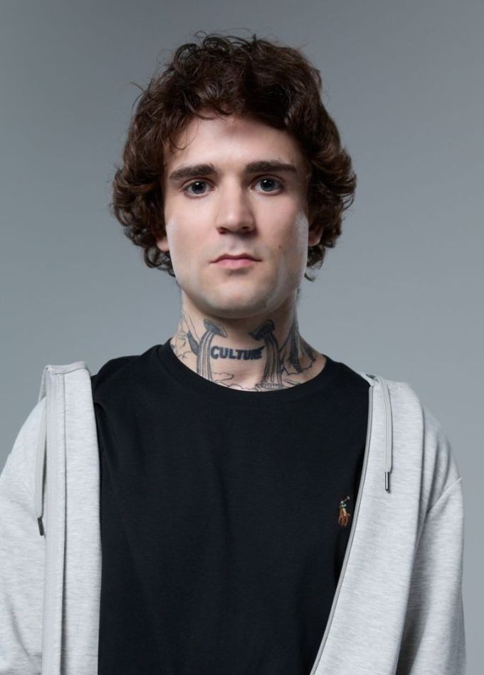 163ONMYNECK