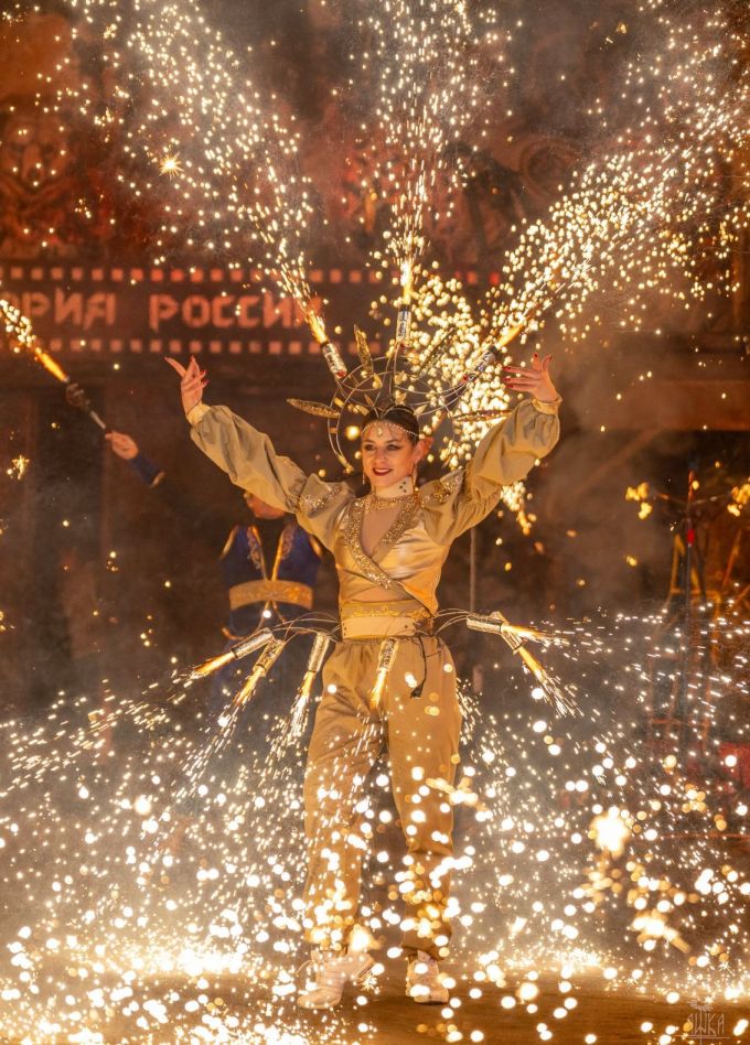 Шоу каскадёров «Новогодняя сказка»