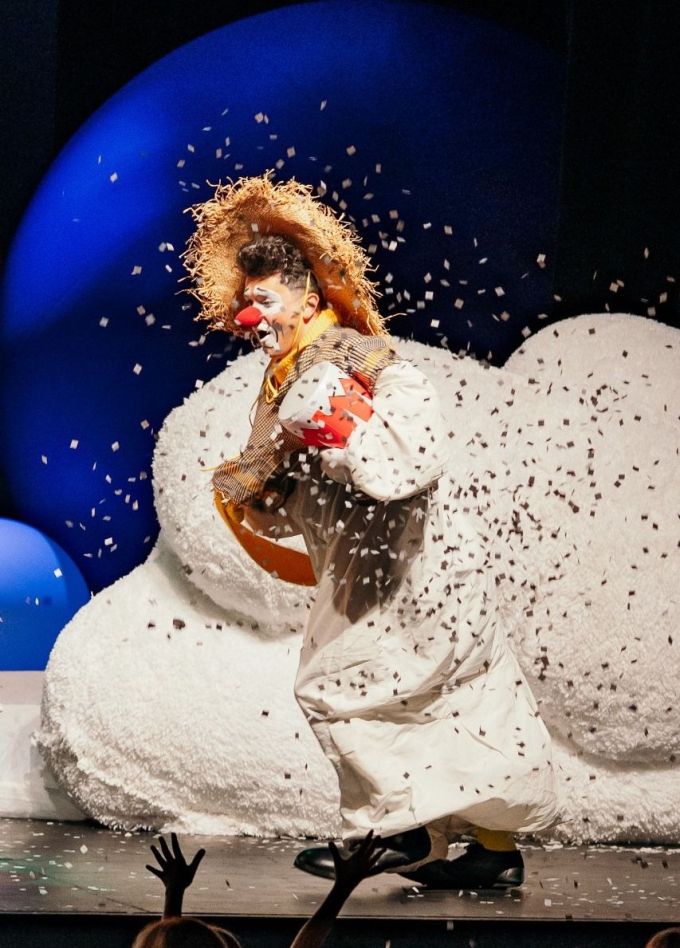 Спектакль «Облачные клоуны»