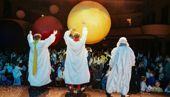 Спектакль «Облачные клоуны»