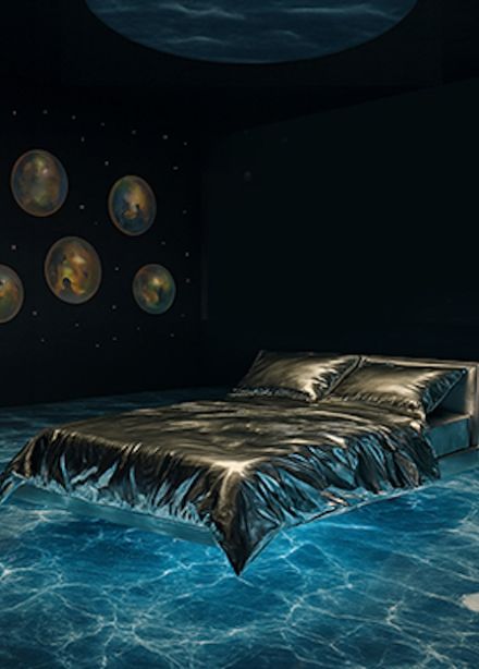 Сон в музее