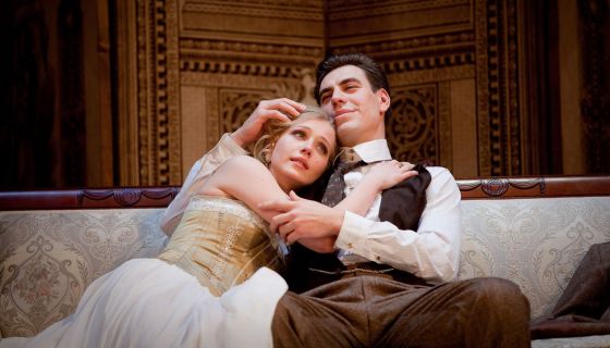 Спектакль «Нашла коса на камень»