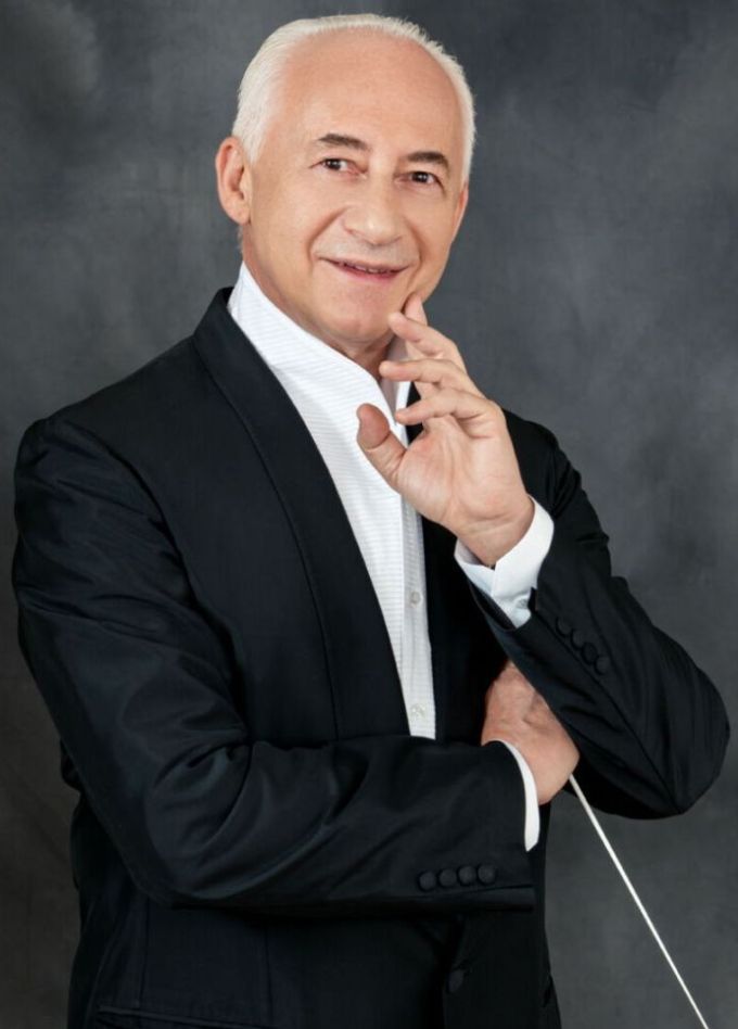 Владимир Спиваков и НФОР. Новогодний концерт