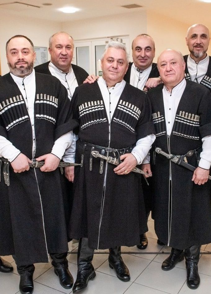 Acappella Saqartvelo. Грузинские танцы и многоголосное пение.