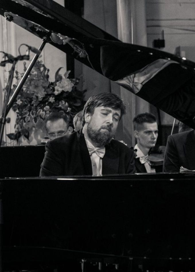 Оркестр «Искусство музыки». Вокальный ансамбль Arielle, Дмитрий Онищенко