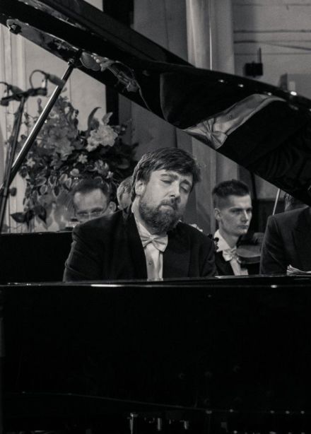 Оркестр «Искусство музыки». Вокальный ансамбль Arielle, Дмитрий Онищенко