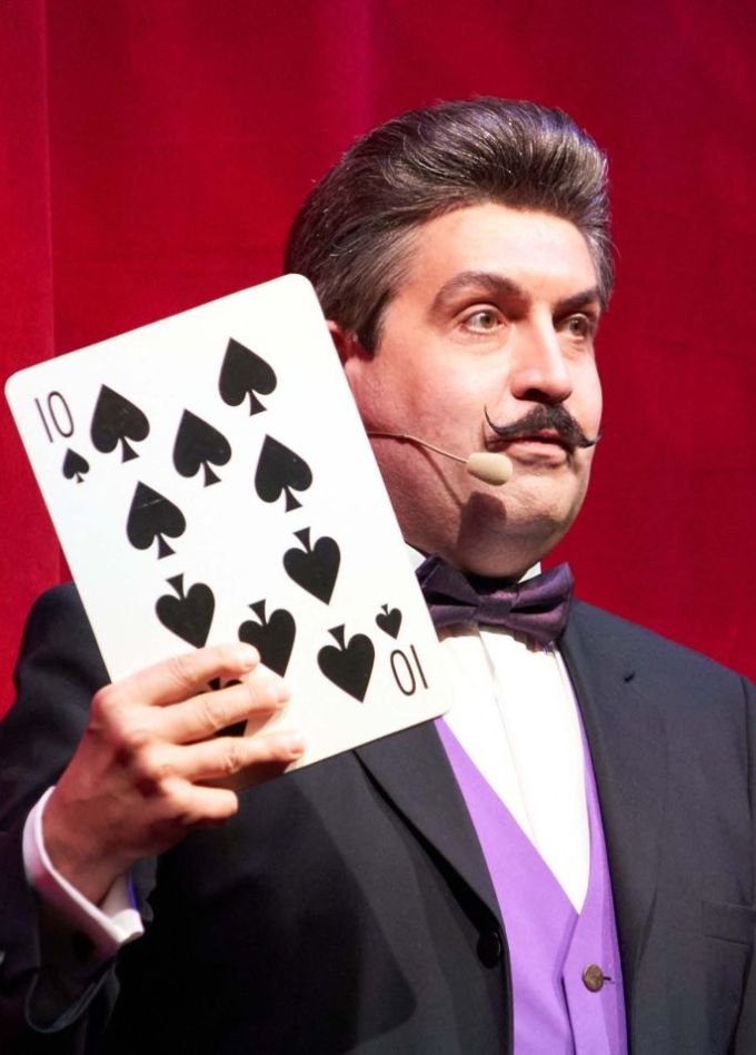 Шоу «Лига волшебников»