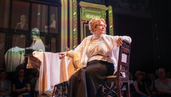 Спектакль «Толстого нет»