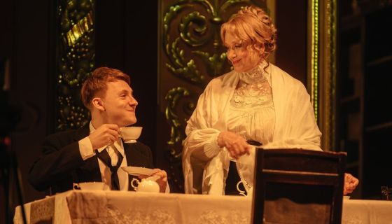 Спектакль «Толстого нет»