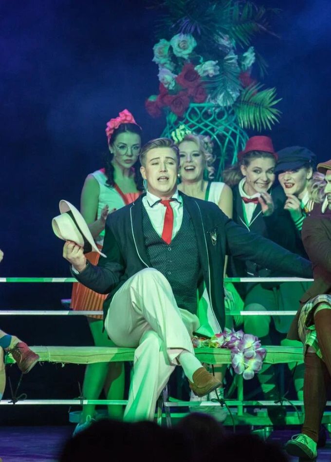 Здравствуйте, я ваша тётя!