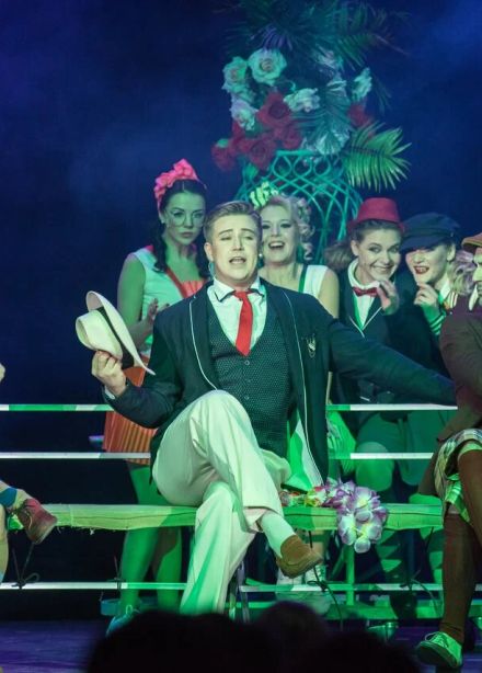 Здравствуйте, я ваша тётя!