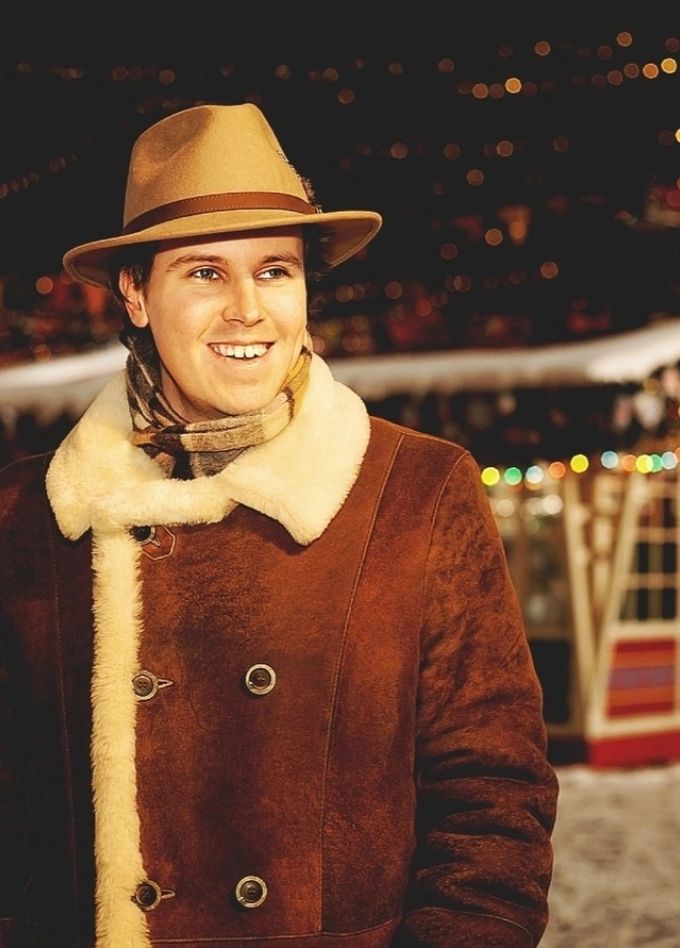 Alex Abra. Let it Snow