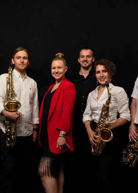 Сакс в темноте