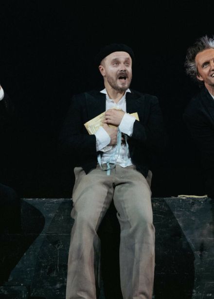 Ветер шумит в тополях