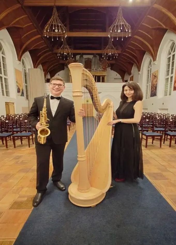 Романтический вечер при свечах с арфой, органом и саксофоном