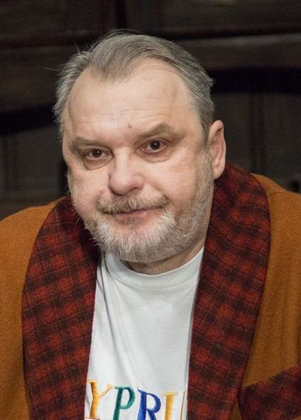 Спектакль «Похороните меня за плинтусом»