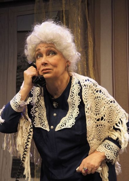 Спектакль «Насмешница Фаина»