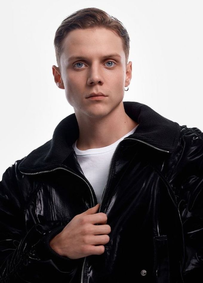 Ваня Дмитриенко