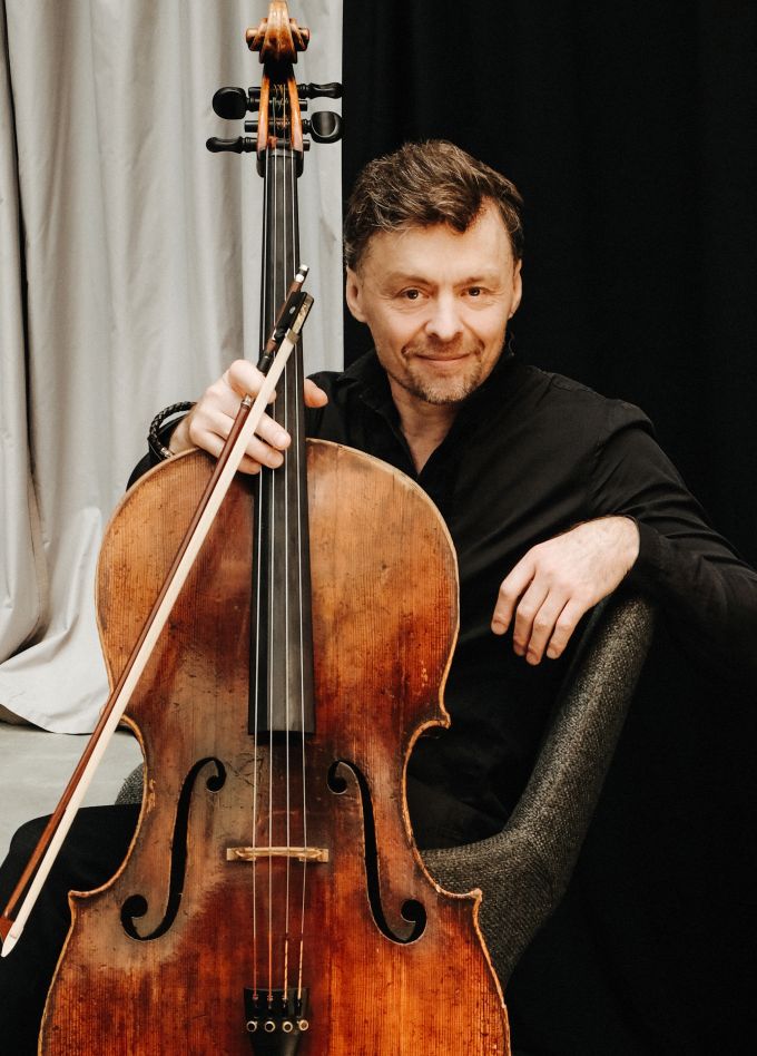 Рустам Комачков