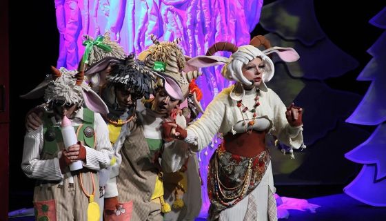 Спектакль «Волк и семеро козлят в гостях у Деда Мороза»