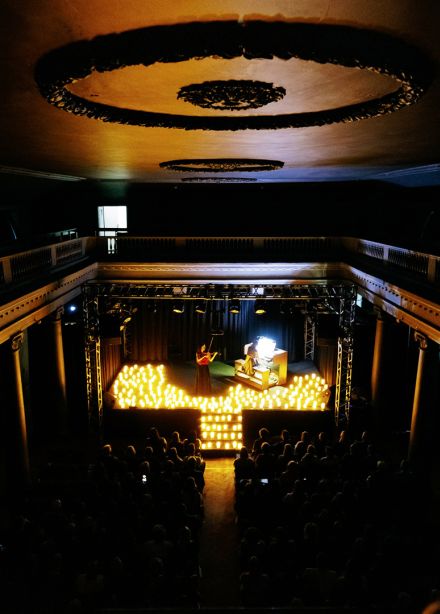 Орган при свечах