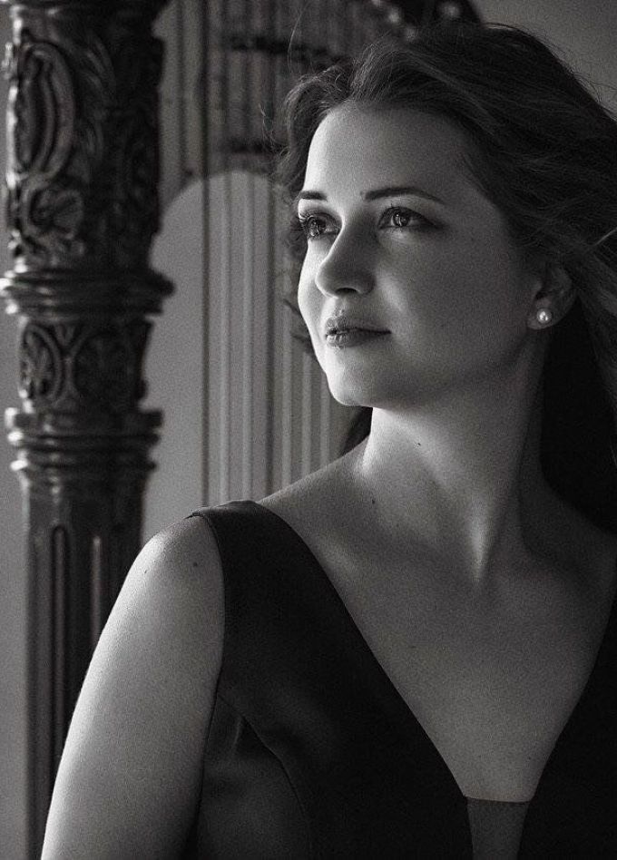 Надежда Сергеева, камерный ансамбль Cordes. 80 струн. Музыка для арфы и струнного оркестра