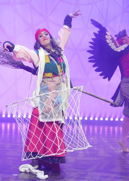 Баба Яга и Новогодний переполох