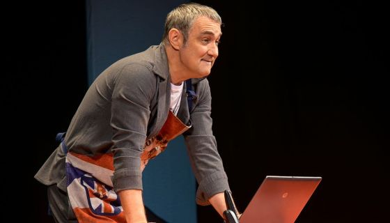 Спектакль «У каждого свои недостатки»