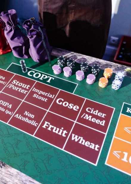 Игра, разлитая по кружкам