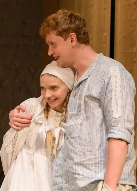 Спектакль «Любовь и голуби»