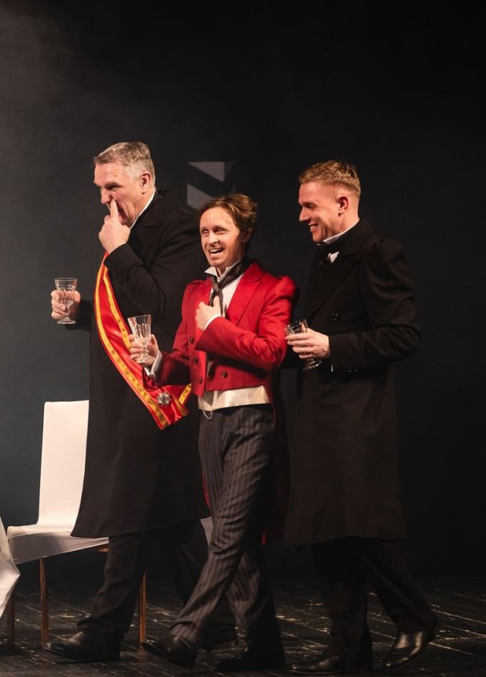 Спектакль «Мёртвые души»