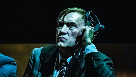 Спектакль «Цветы нам не нужны»