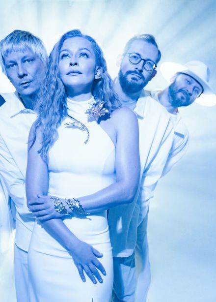 Юлия Пересильд и группа «Мандрагора»