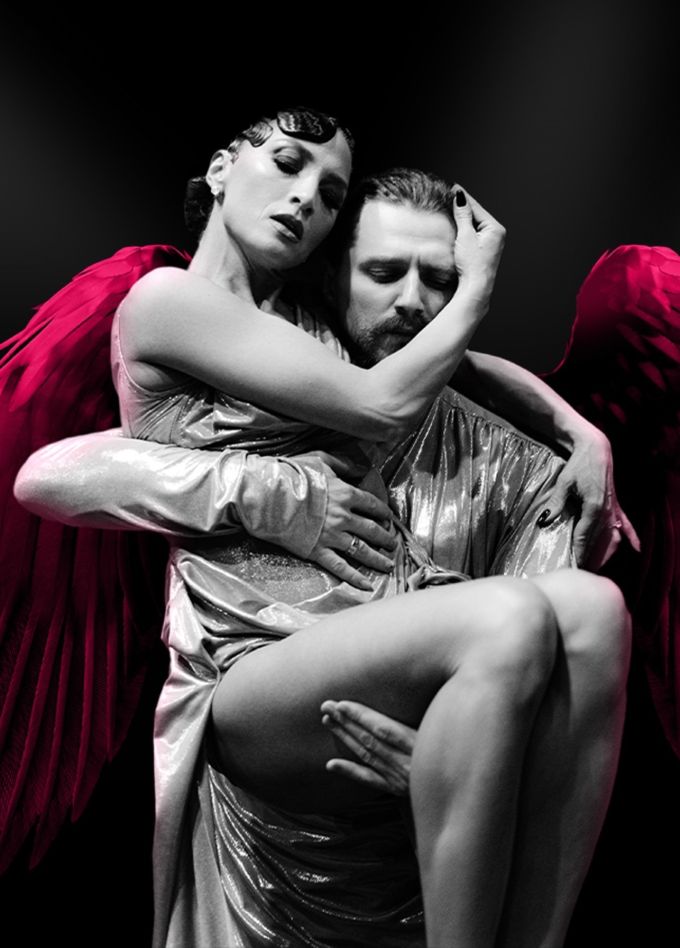 Шоу «Ностальгия. История в отеле»