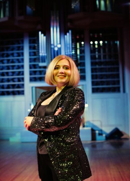 Старинный орган при свечах. Бах и Ханс Циммер