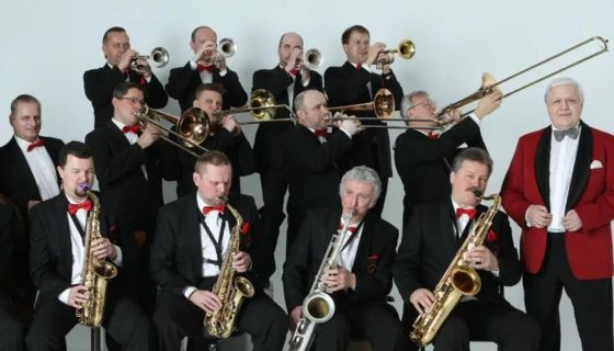 Оркестр джазовой музыки им. Лундстрема, Анна Бутурлина