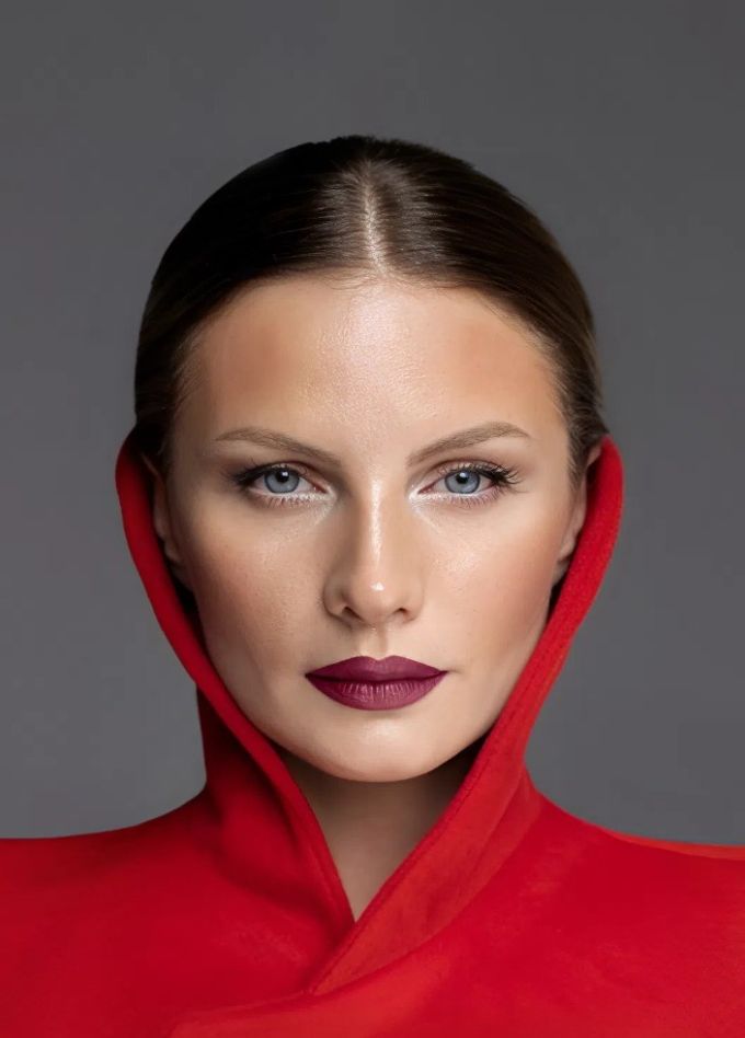 Ева Власова