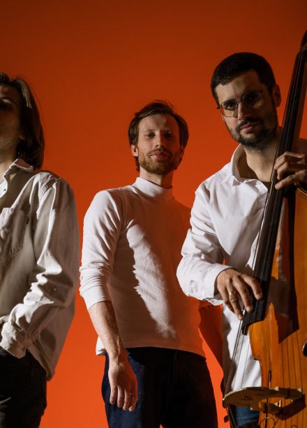 Dusty Beats: B-Side x Illo.Trio