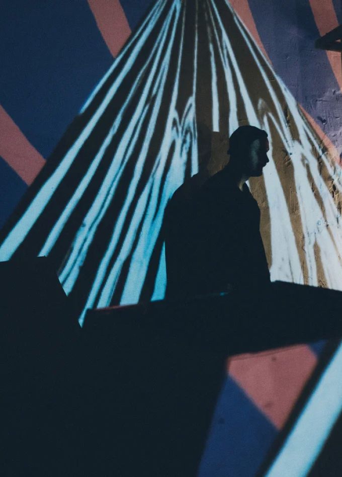 Таинственная ёлка: путешествие с художниками