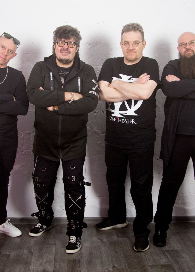 Ананасов и Ко