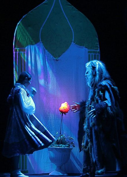 Спектакль «Аленький цветочек»